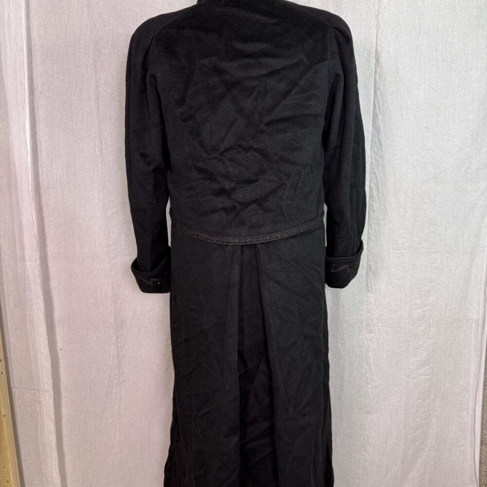 Vtg Lorovi Black Wool Coat Cape Collar Trim Elegant Overcoat Check Measurements - Picture 6 of 11